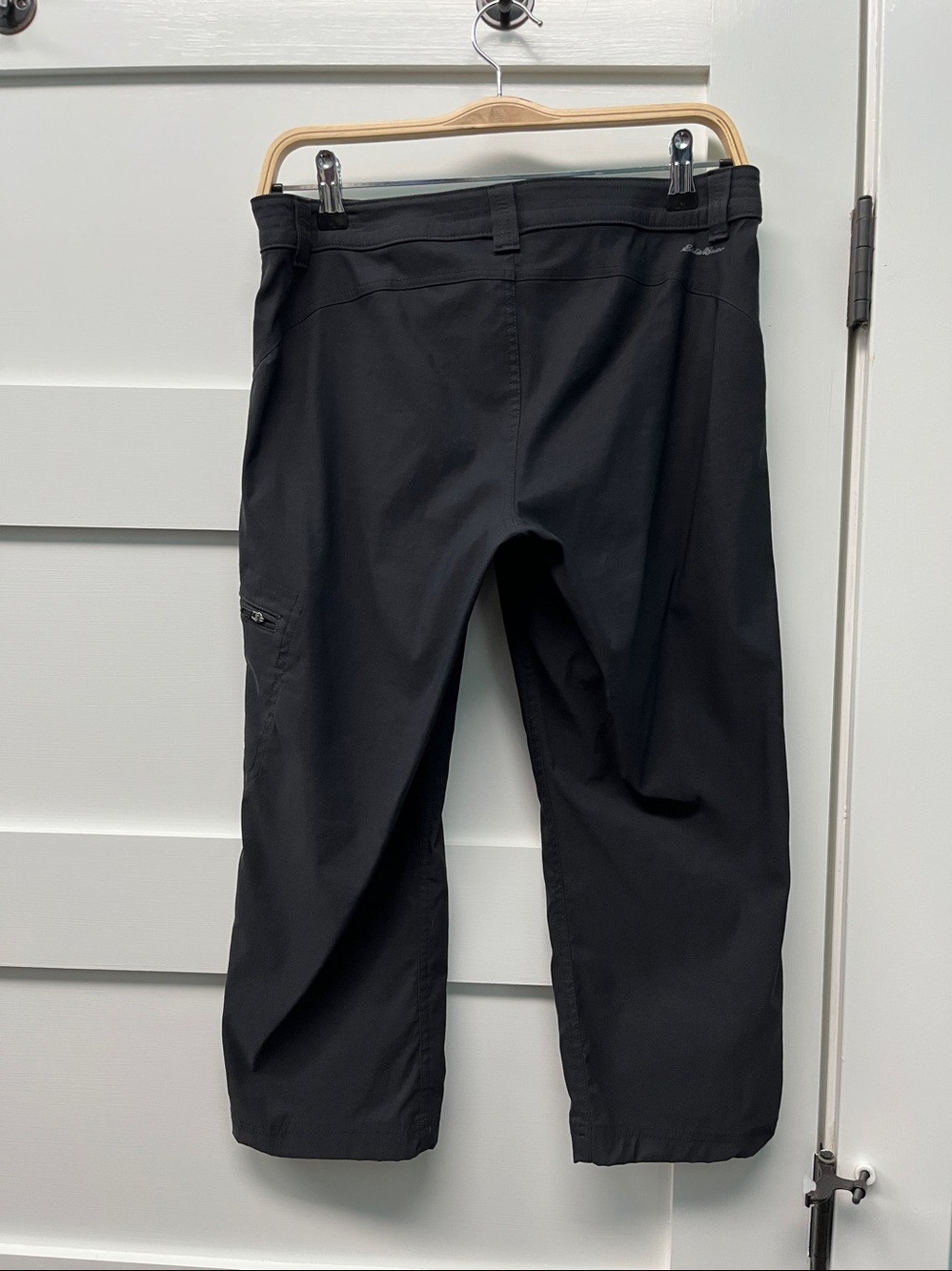 Eddie Bauer Black Crop Pants Size 8 - Picture 2 of 4